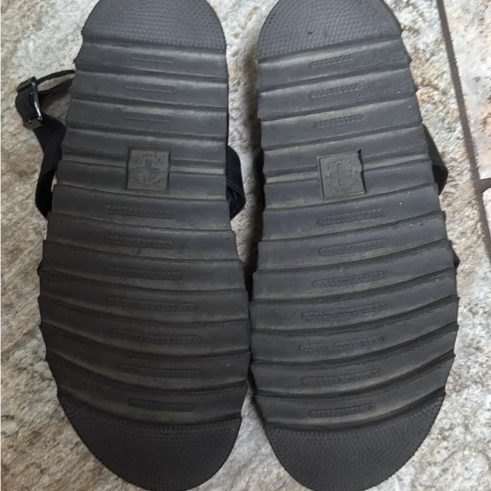 Dr. Martens Yelena Women's Sandals - Picture 3 of 4
